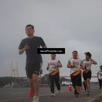 Runner Photo 7725524