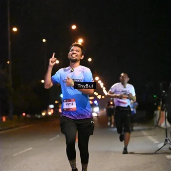 Runner Photo 7725528