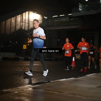 Runner Photo 7725536