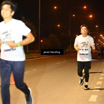 Runner Photo 7725551