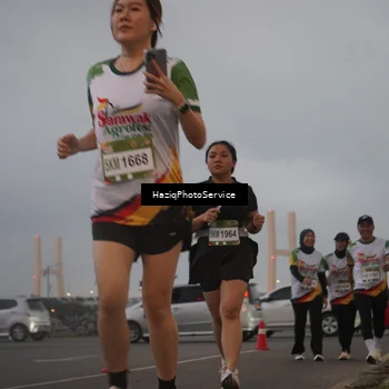 Runner Photo 7725568
