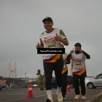 Runner Photo 7725585