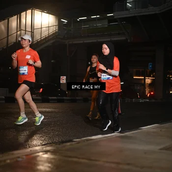 Runner Photo 7725591