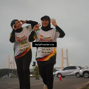 Runner Photo 7725633