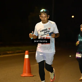 Runner Photo 7725645