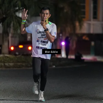 Runner Photo 7725653
