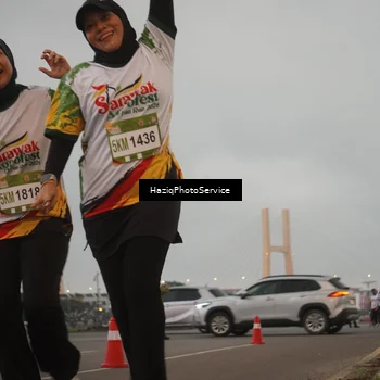 Runner Photo 7725655