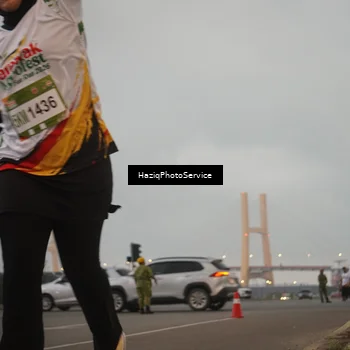 Runner Photo 7725678