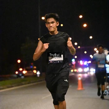 Runner Photo 7725693