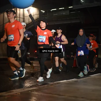 Runner Photo 7725695