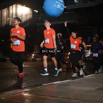 Runner Photo 7725696
