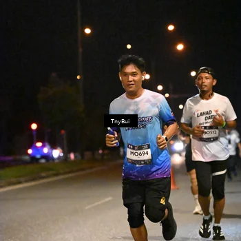 Runner Photo 7725705