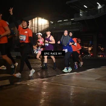Runner Photo 7725706