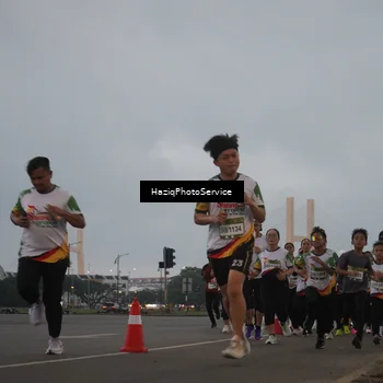 Runner Photo 7725709