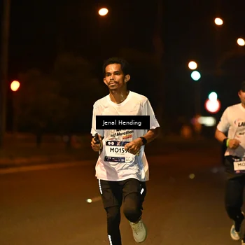 Runner Photo 7725719