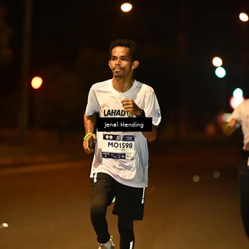 Runner Photo 7725724