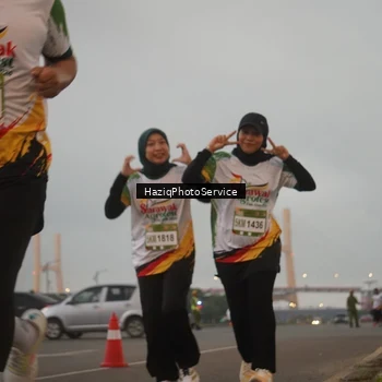 Runner Photo 7725730