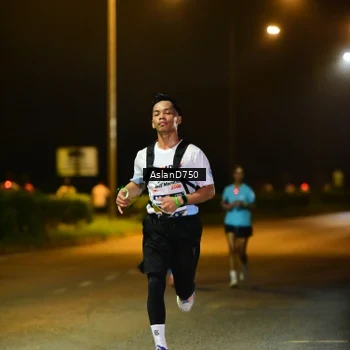 Runner Photo 7725736