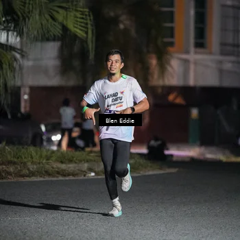 Runner Photo 7725757