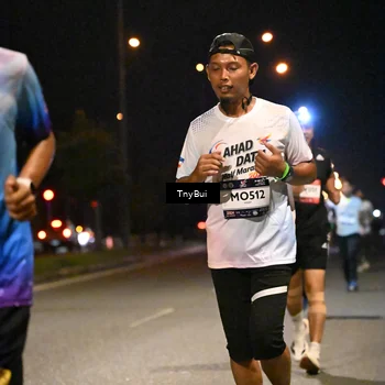 Runner Photo 7725760