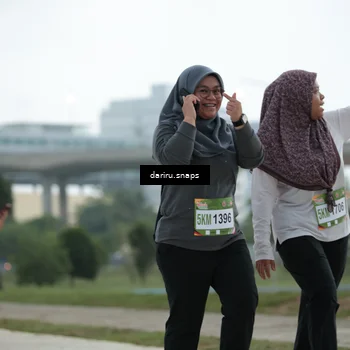 Runner Photo 7725771