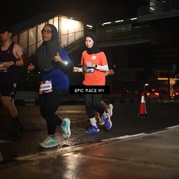 Runner Photo 7725774