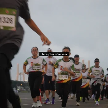 Runner Photo 7725791