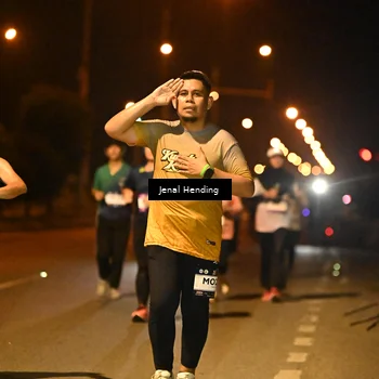 Runner Photo 7725799