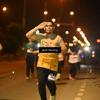 Runner Photo 7725808