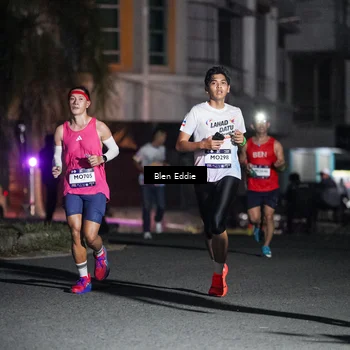 Runner Photo 7725813