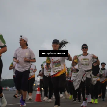 Runner Photo 7725818