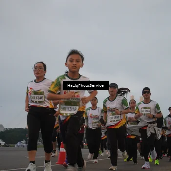 Runner Photo 7725823