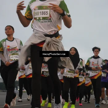 Runner Photo 7725851