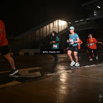 Runner Photo 7725915