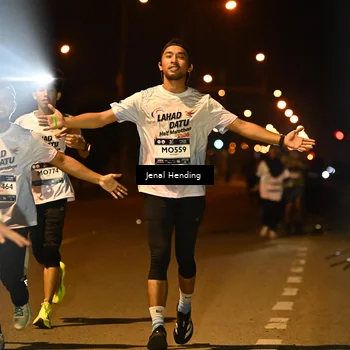 Runner Photo 7725943
