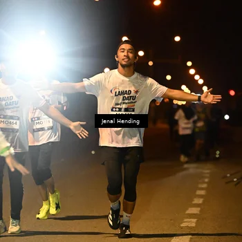 Runner Photo 7725967