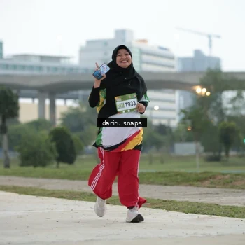 Runner Photo 7725969