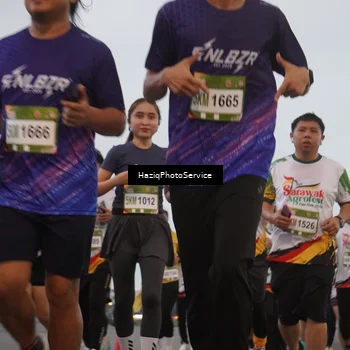 Runner Photo 7725970