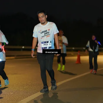 Runner Photo 7725975