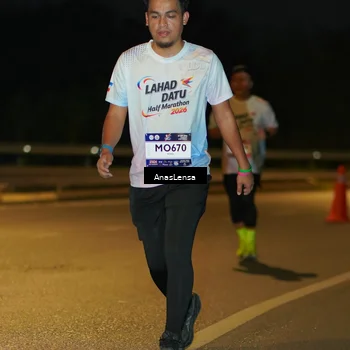 Runner Photo 7725979