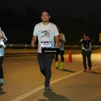Runner Photo 7725997