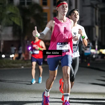 Runner Photo 7726013