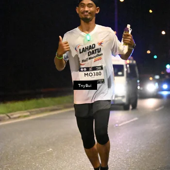 Runner Photo 7726014