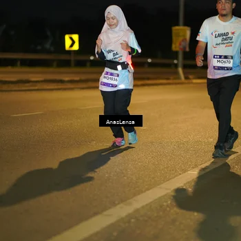 Runner Photo 7726017