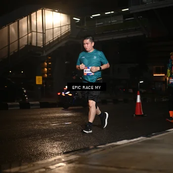 Runner Photo 7726028