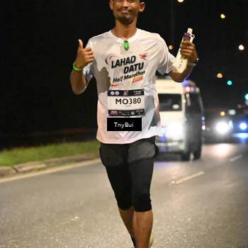 Runner Photo 7726037