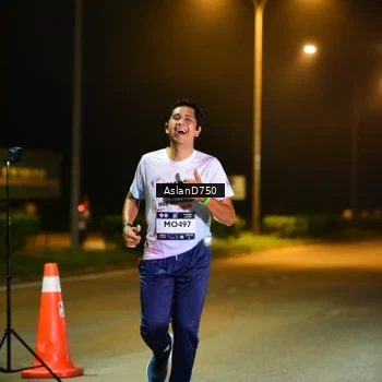 Runner Photo 7726044