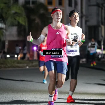 Runner Photo 7726060