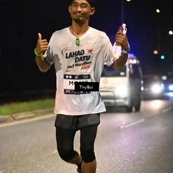 Runner Photo 7726081