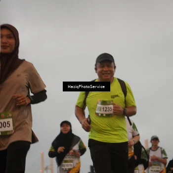 Runner Photo 7726101